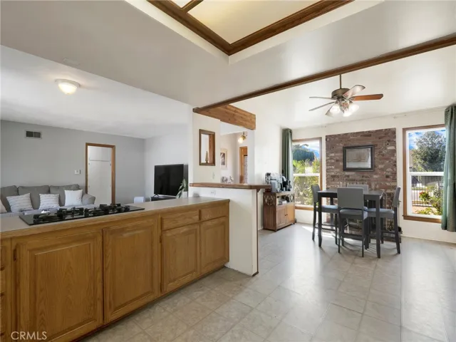 Kitchen & Dining Area