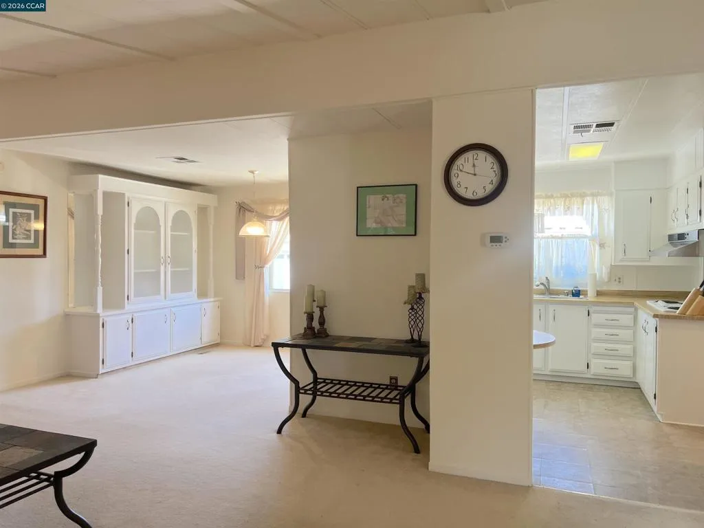 198 Kona Cir, Pittsburg, California 94565 — photo 5