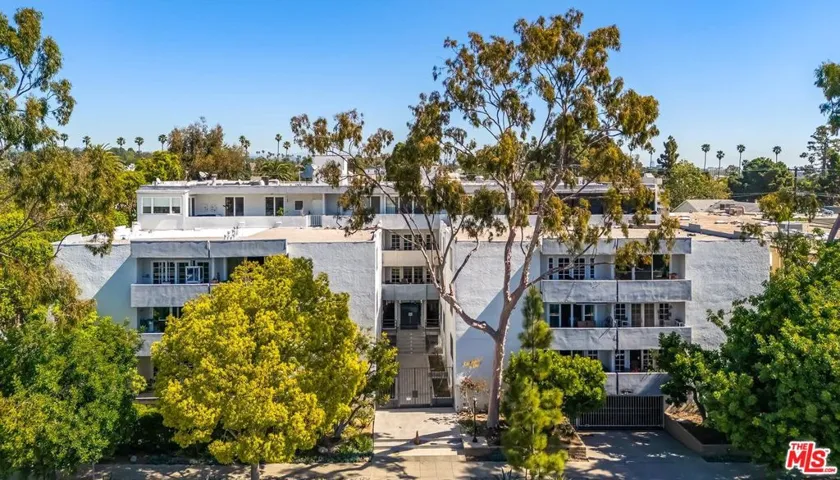 901 10th Street 303, Santa Monica, California 90403