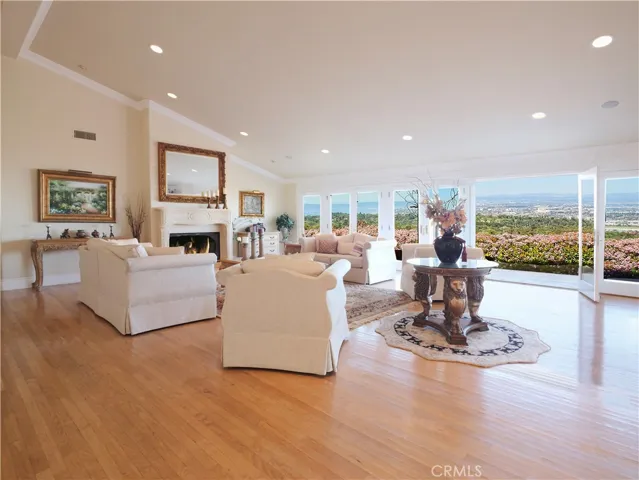 49 Saddleback, Rolling Hills, California 90274