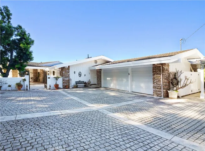 49 Saddleback, Rolling Hills, California 90274
