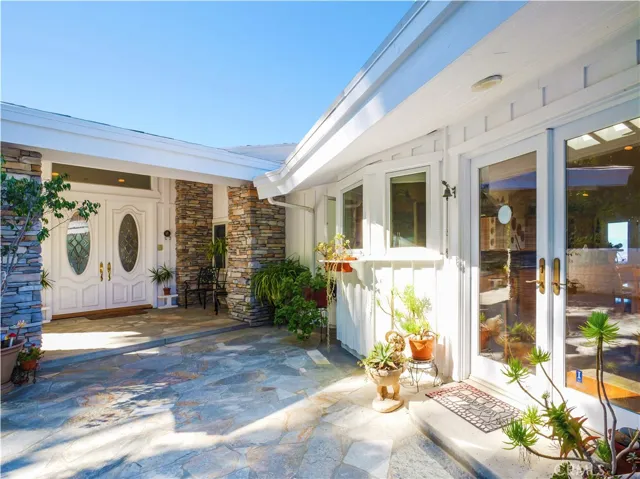 49 Saddleback, Rolling Hills, California 90274