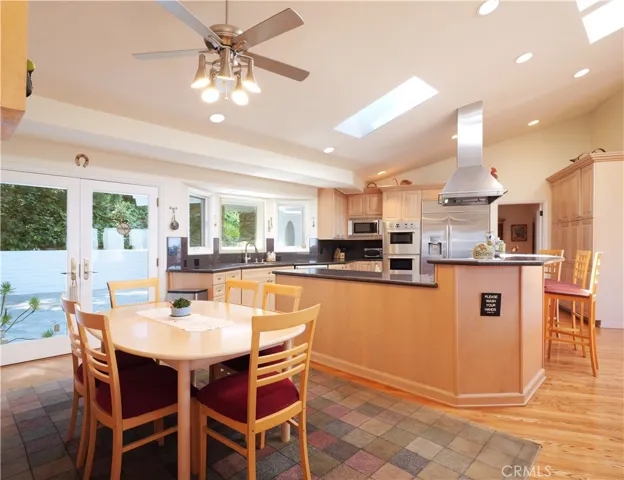 49 Saddleback, Rolling Hills, California 90274