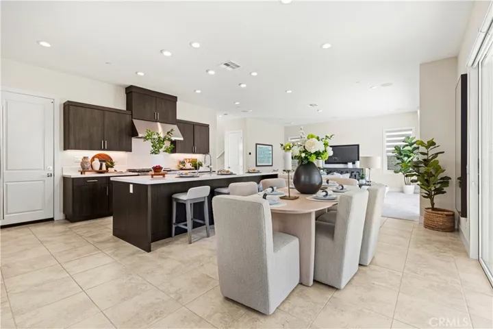 161 Walworth, Lake Forest, California 92630