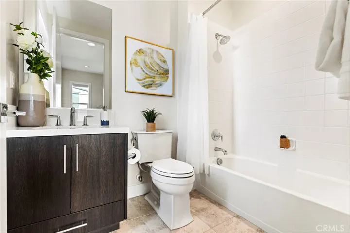 161 Walworth, Lake Forest, California 92630