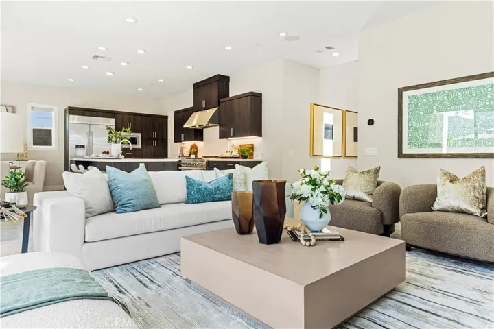 161 Walworth, Lake Forest, California 92630