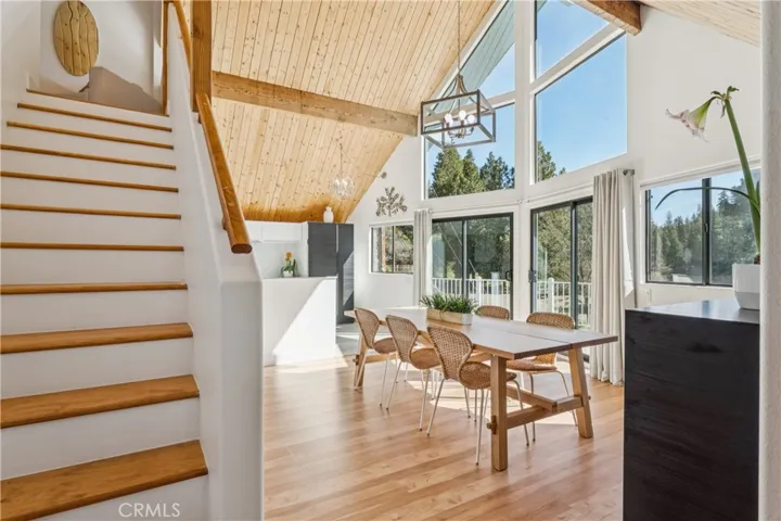 Stairway to upper ensuite bedroom