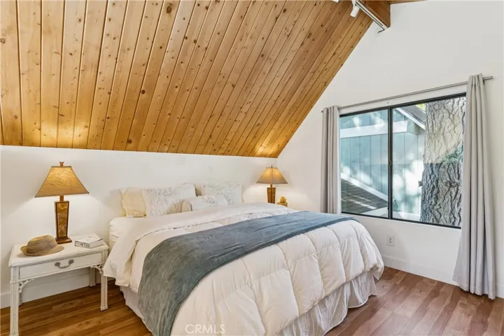 Upper ensuite bedroom