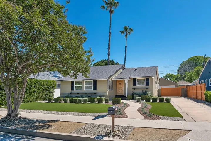 20768 Skouras, Winnetka, California 91306