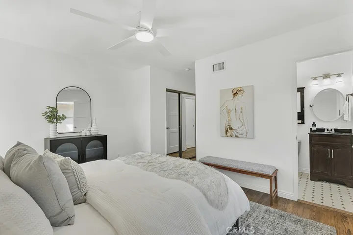 20768 Skouras, Winnetka, California 91306
