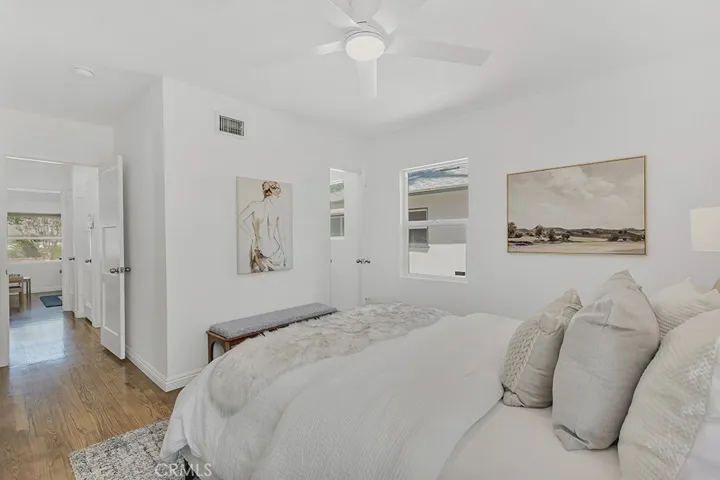 20768 Skouras, Winnetka, California 91306