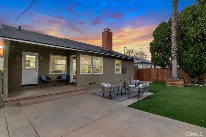 20768 Skouras, Winnetka, California 91306