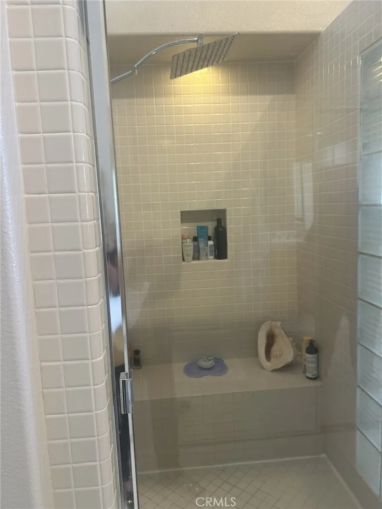 Primary shower