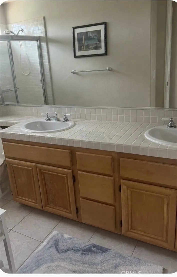 Upstairs Guest Bath