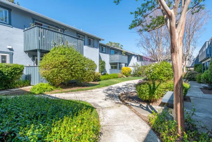 835 Bing Drive 24, Santa Clara, California 95051