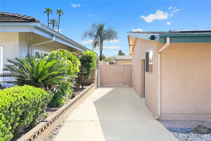 346 Teasdale Drive, Claremont, California 91711