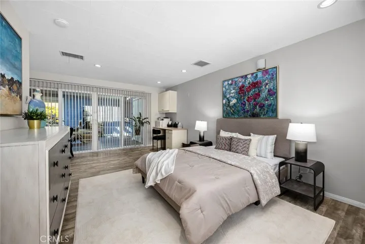 346 Teasdale Drive, Claremont, California 91711