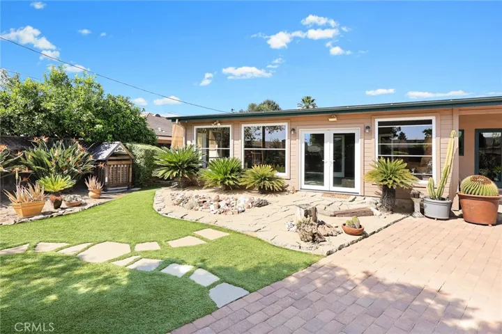 346 Teasdale Drive, Claremont, California 91711