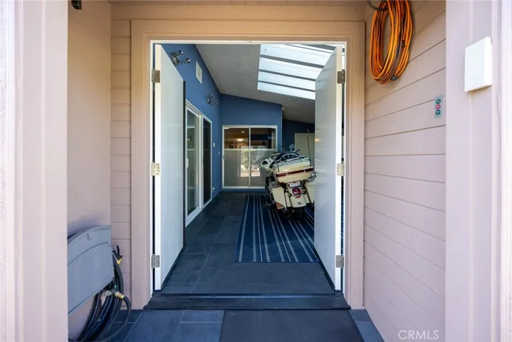 346 Teasdale Drive, Claremont, California 91711