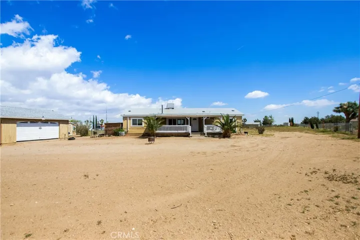11527 Daisy, Phelan, California 92371