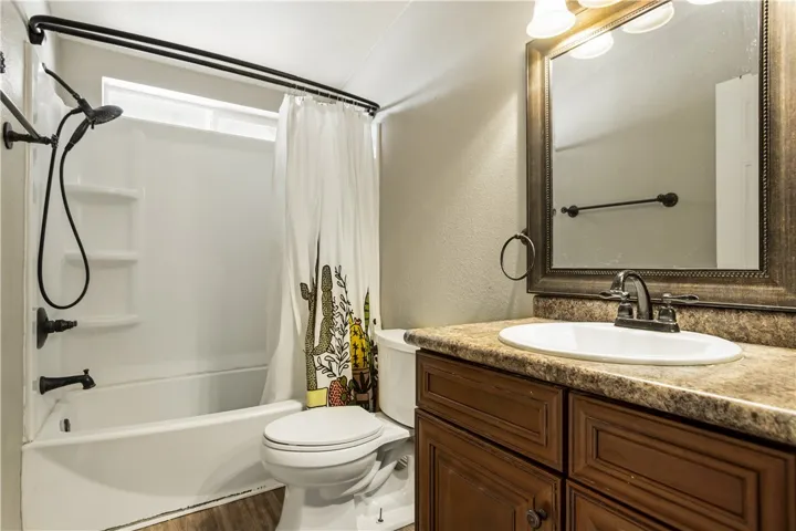 11527 Daisy, Phelan, California 92371