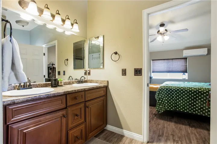 11527 Daisy, Phelan, California 92371