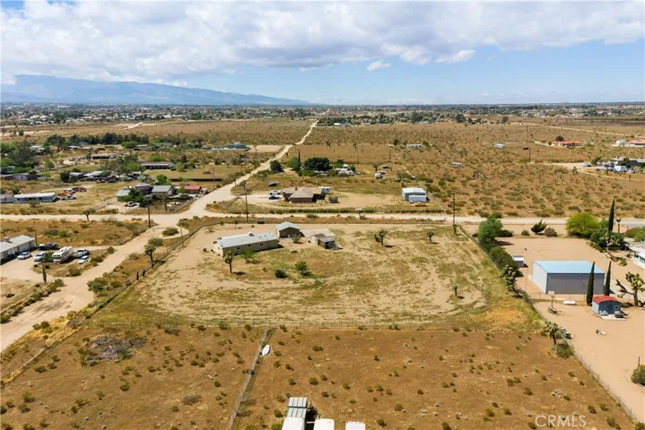 11527 Daisy, Phelan, California 92371