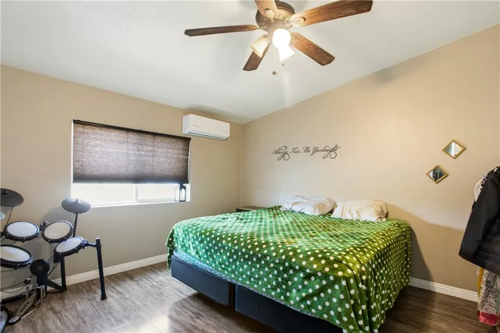 11527 Daisy, Phelan, California 92371