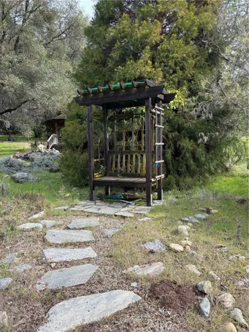 Sitting bench