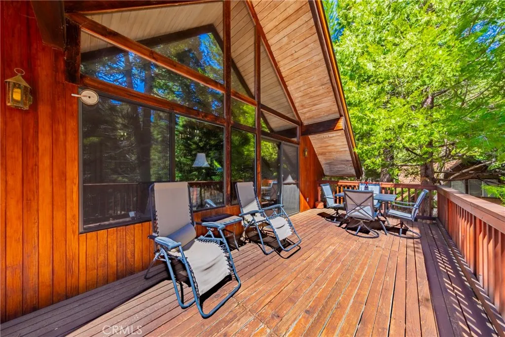 Front deck