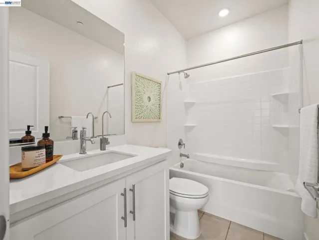 Main bathroom