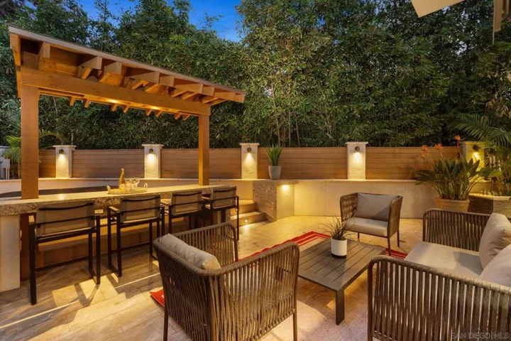 Ultra Private Spa, Lounge Bar, Outdoor Kitchen