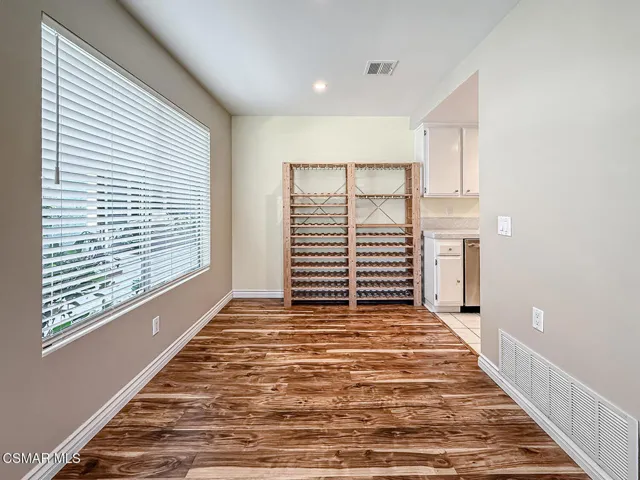 bLiving Dining and Kitchen4