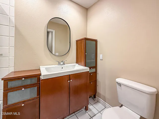 cHall Laundry and Bath3