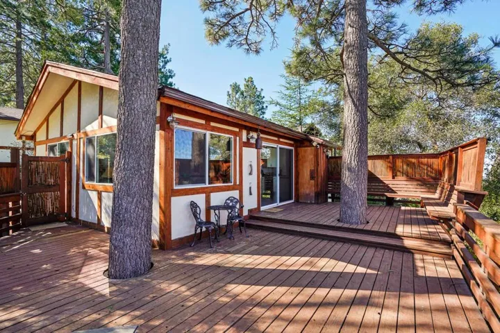 18-web-or-mls-Double View Dr-S1903-031