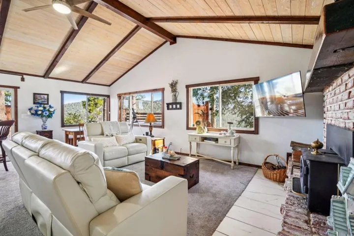 4-web-or-mls-Double View Dr-S1903-006