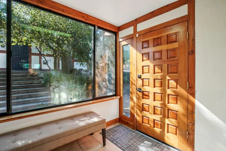 3-web-or-mls-Double View Dr-S1903-004