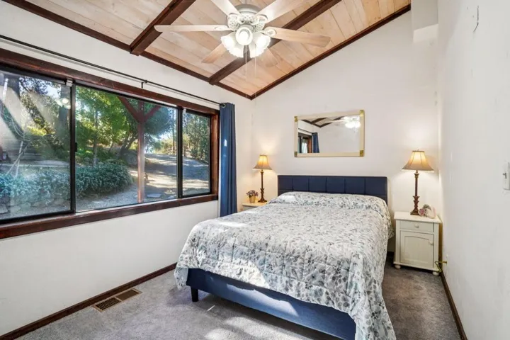 16-web-or-mls-Double View Dr-S1903-026