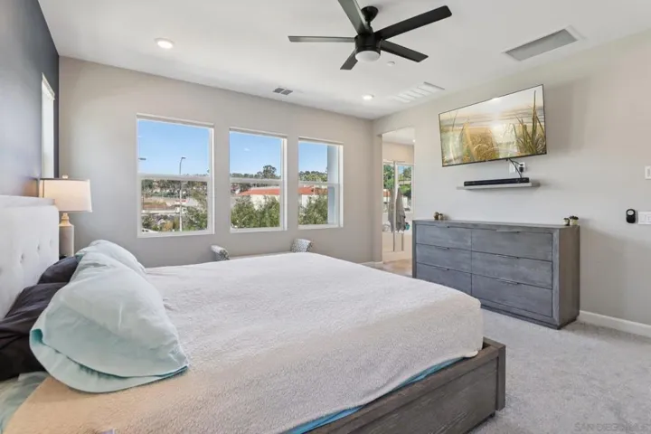 10128 Hercules Way, Spring Valley, California 91977