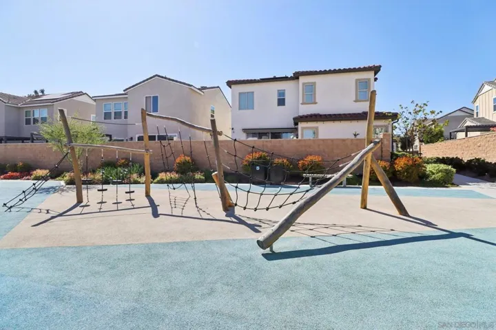 10128 Hercules Way, Spring Valley, California 91977