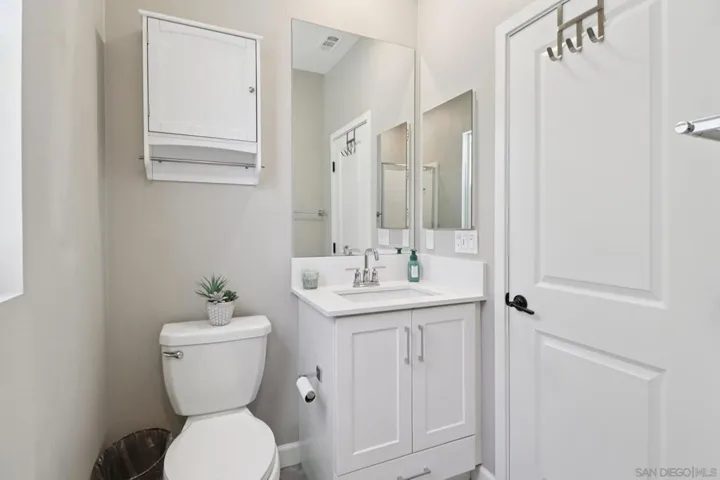 10128 Hercules Way, Spring Valley, California 91977