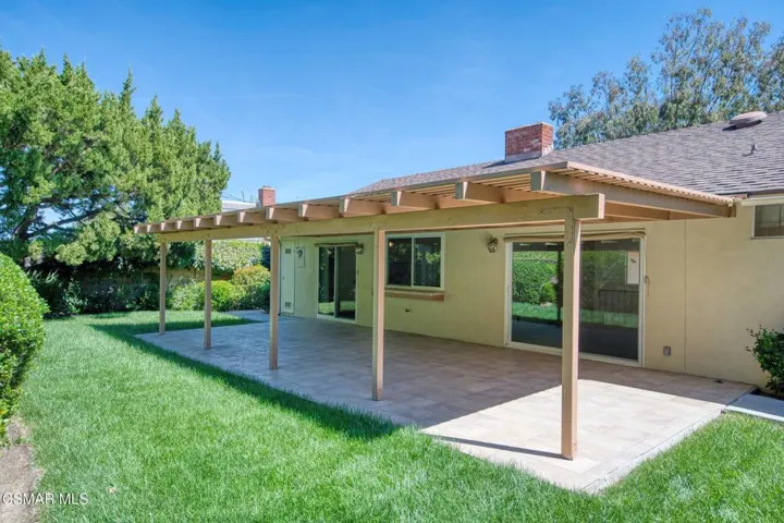 053_1833_hendrix_avenue_-_052_932