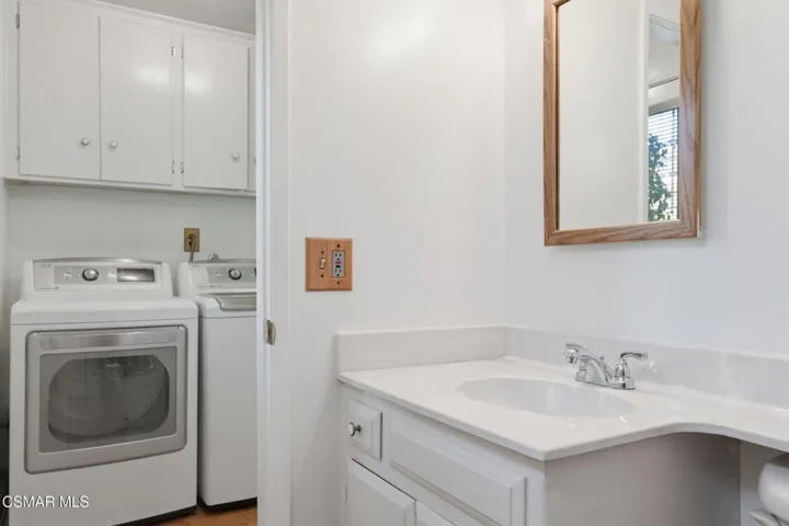 027_1833_hendrix_avenue_-_027_997