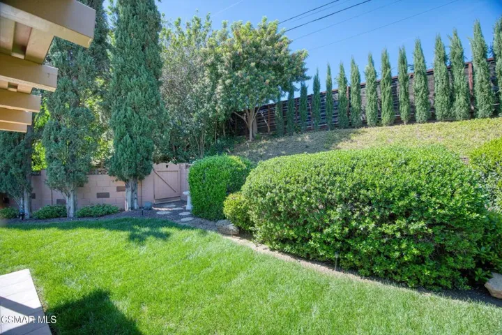 060_1833_hendrix_avenue_-_059_788