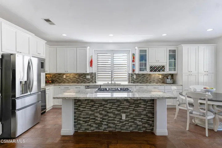 4347 Via Entrada  -  HsHProd-60