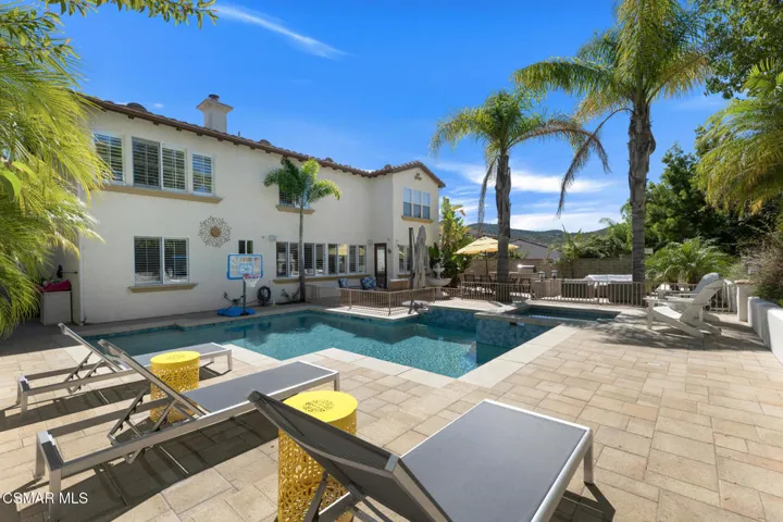 4347 Via Entrada  -  HsHProd-27