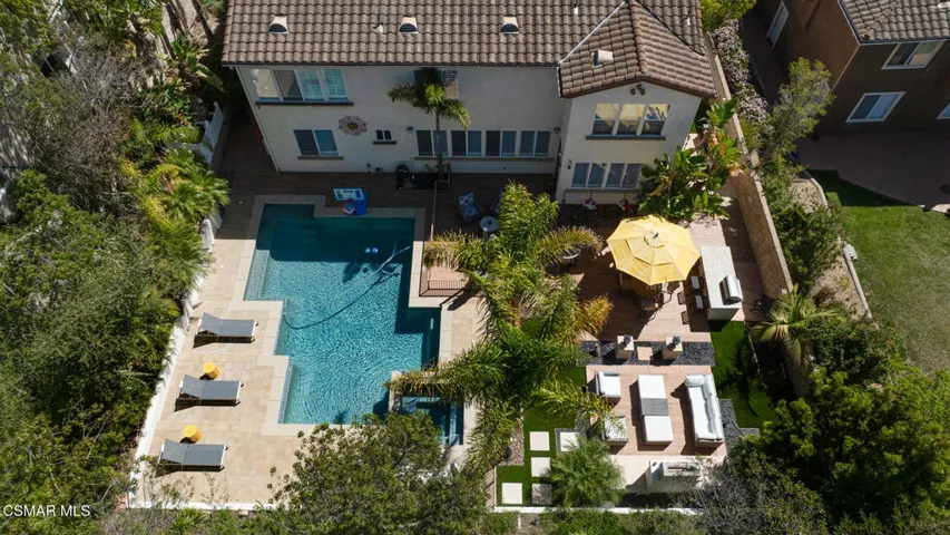 4347 Via Entrada  -  HsHProd-10