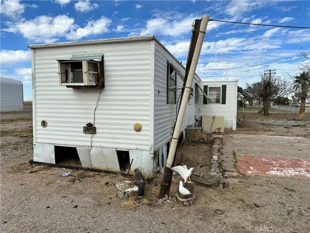 Side Home Left- 1619