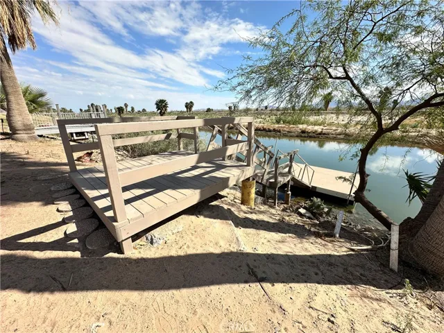 Boat Dock- 1609