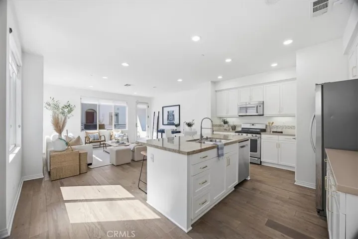 12921 Union Avenue 107, Hawthorne, California 90250